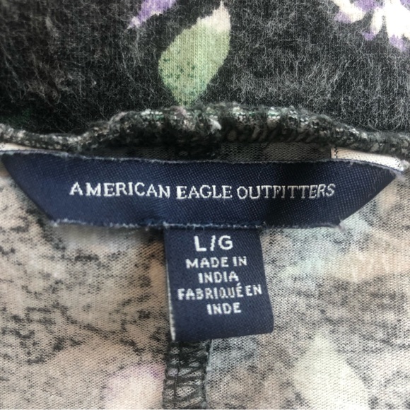 SOLD American Eagle Black Floral Circle Skater Skirt - Picture 8 of 9